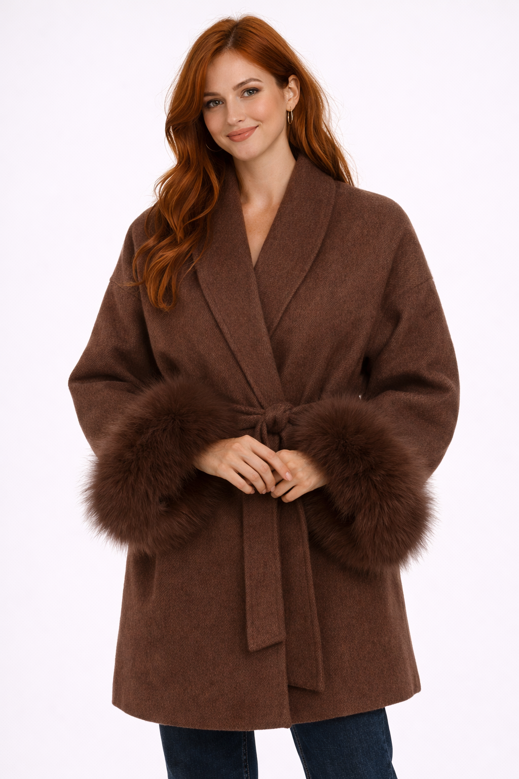 Chaqueta LiaVoss con Puños de Pelo y Cinturón Ajustable