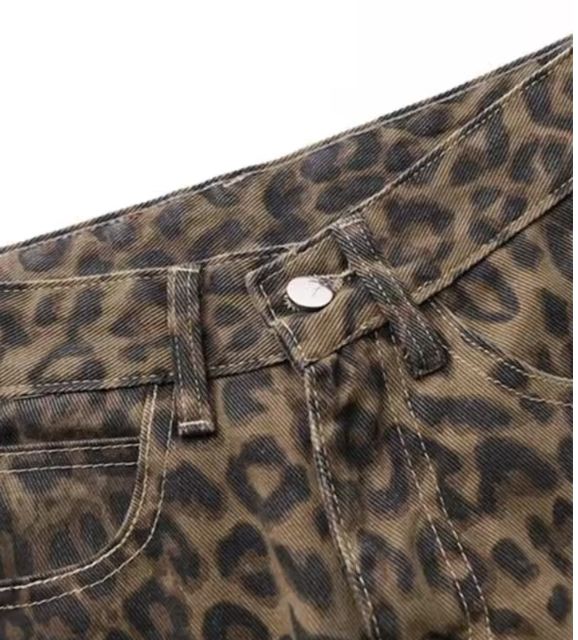 Pantalón Vaquero Estampado Leopardo LiaVoss