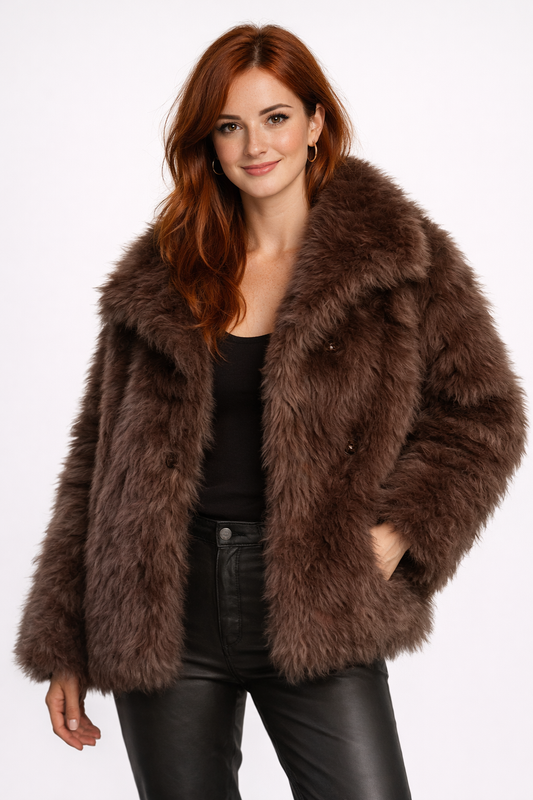 Chaqueta LiaVoss de Pelo Sintético con Corte Oversize